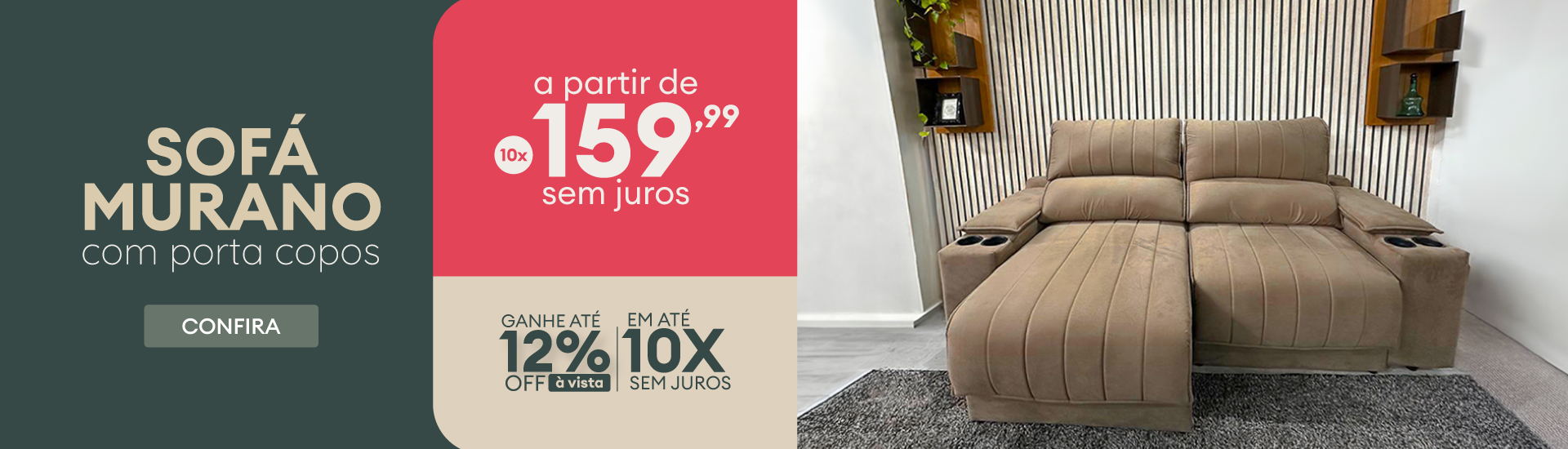 Sofá de veludo marrom com porta copos, perfeito para sala de estar moderna, exibido em loja com anúncio de preço acessível a partir de R$159,99